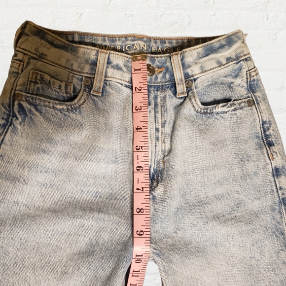 American Eagle Mom Jeans - Picture 5 of 9